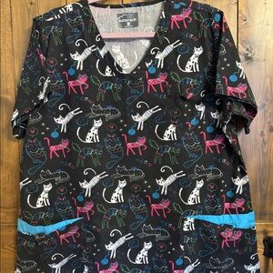 Scrub top - cat print
